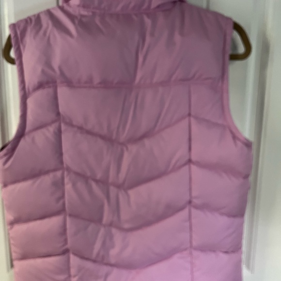 Columbia Vest Womens Medium Pink Maroon Puffer Down Fill Reversible Outdoors - Picture 4 of 7